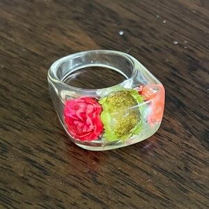 Vintage y2k Clear Resin Dry Flower Ring